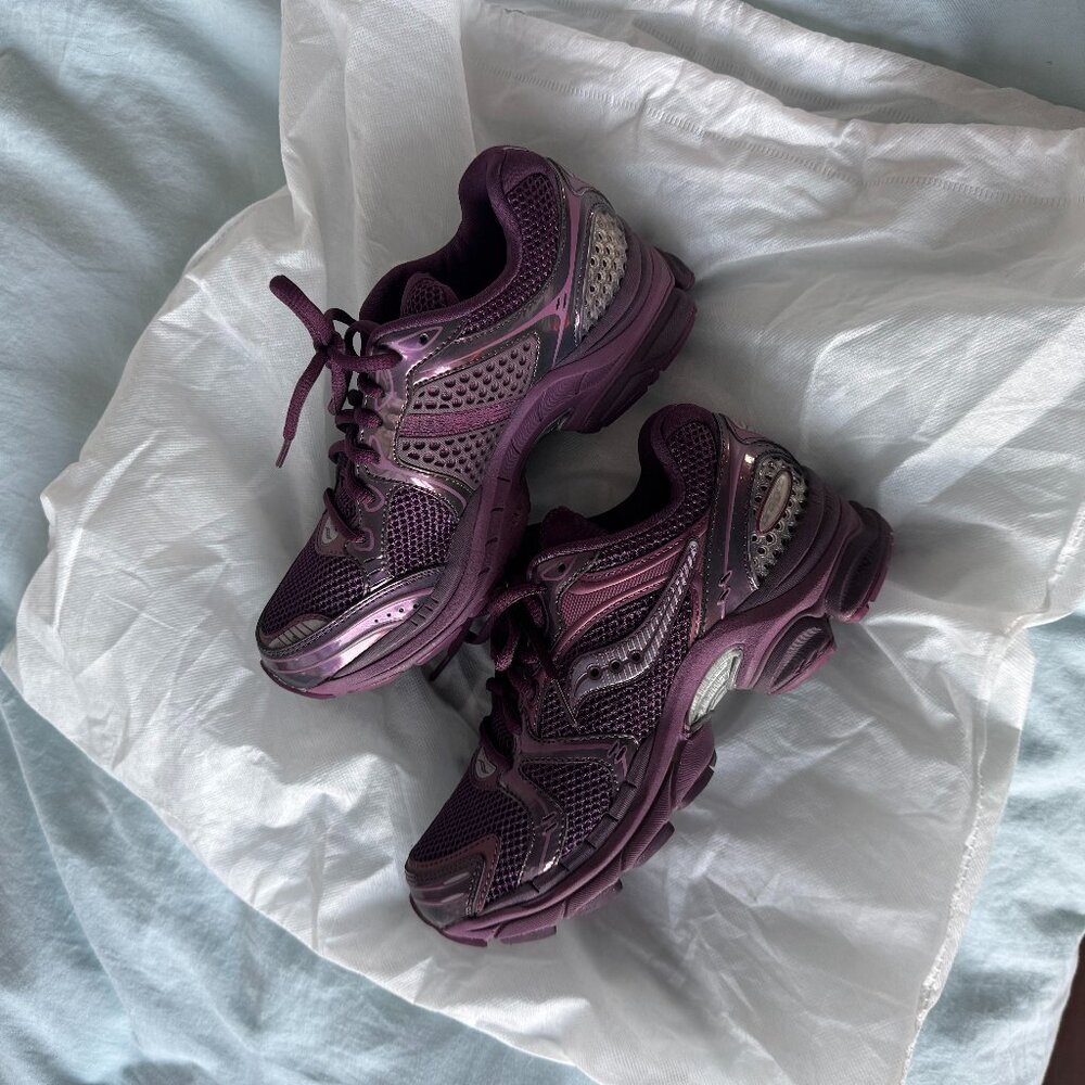 Brand New Saucony women's chrome / plum / purple sneakers, streetwear